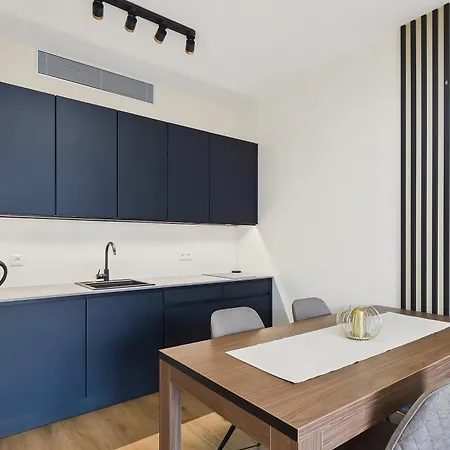 Sky Park Centre 1br High Fl - Free Parking شقة براتسيلافا