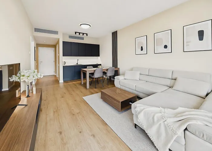 Sky Park Centre 1br High Fl - Free Parking Appartement *