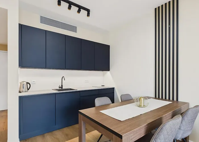 Sky Park Centre 1br High Fl - Free Parking Appartement Bratislava