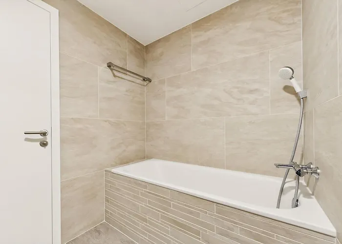 Sky Park Centre 1br High Fl - Free Parking Apartmán