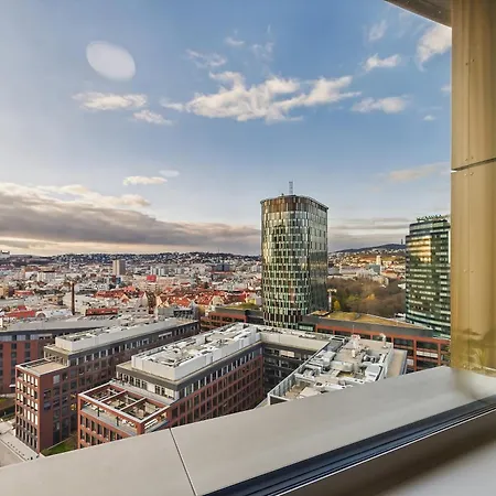 Sky Park Centre 1br High Fl - Free Parking *